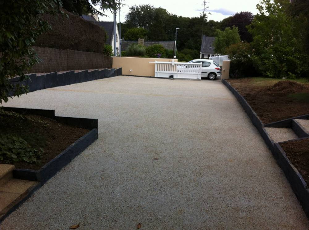 Installation de béton lavé à Milizac EMC PAYSAGES