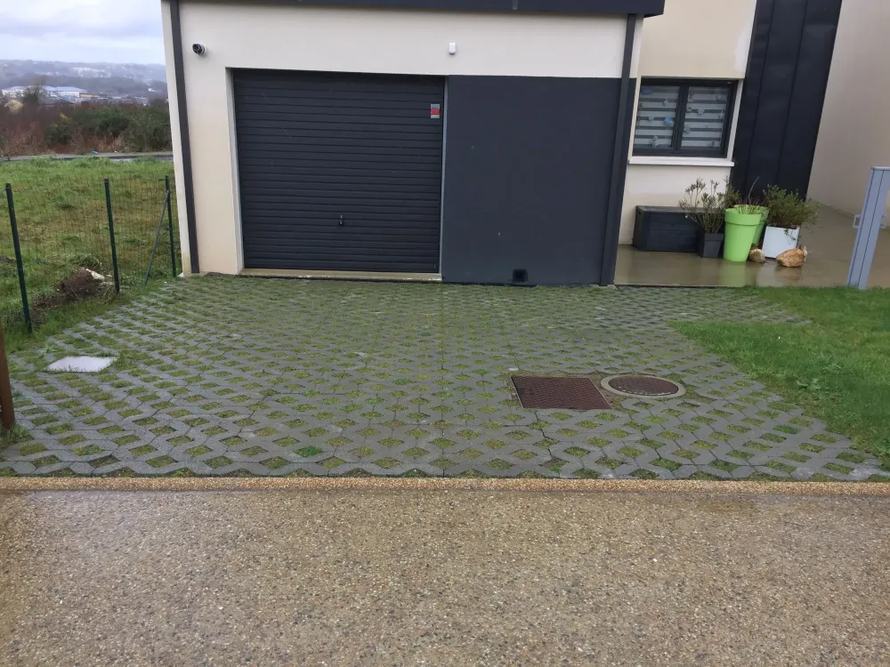 Dalles béton + pelouse (2)webp