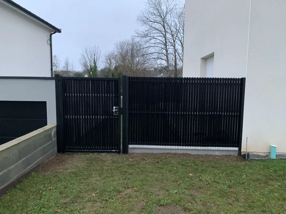 Portillon grillagé, kits PVC (2)webp