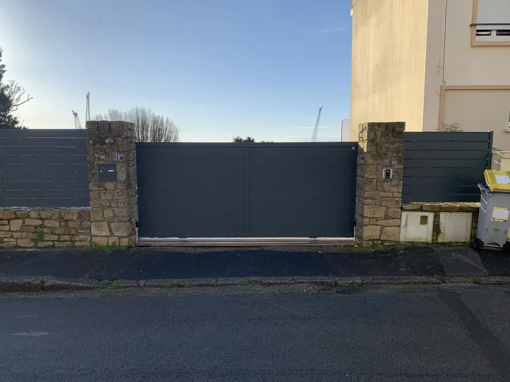 Portail aluminium (15)
